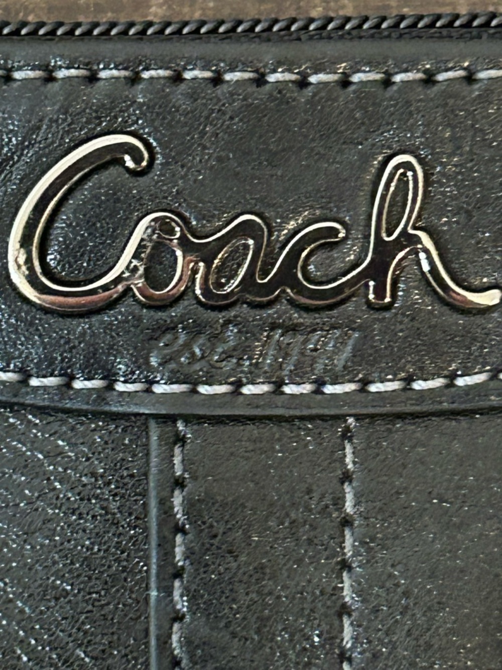 Coach Signature Black Leather Penelope Wristlet NWT F42230 New Old Stock - Picture 2 of 10